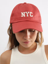 Cargar imagen en el visor de la galería, Gorra para Mujer DVK CAP NY HAT UVA
