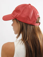 Cargar imagen en el visor de la galería, Gorra para Mujer DVK CAP NY HAT UVA
