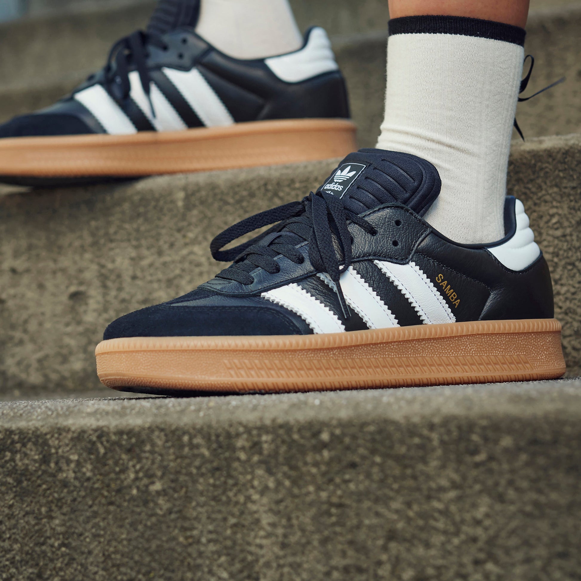 Zapatillas para Hombre ADIDAS IE1379 SAMBA XLG ADIDAS