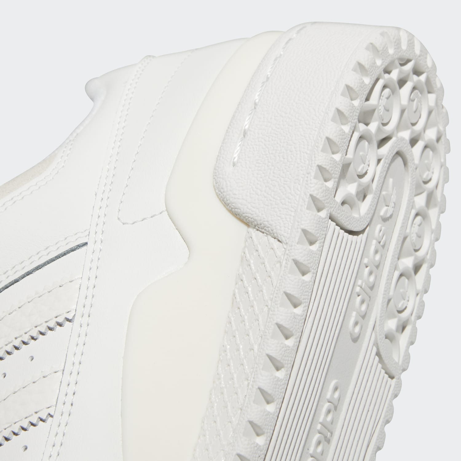 Zapatillas para Hombre ADIDAS IH7828 FORUM LOW CL ADIDAS