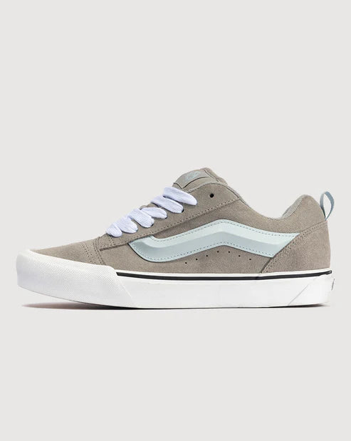 Zapatillas VANS KNU SKOOL VN000D22EWG-W Gris