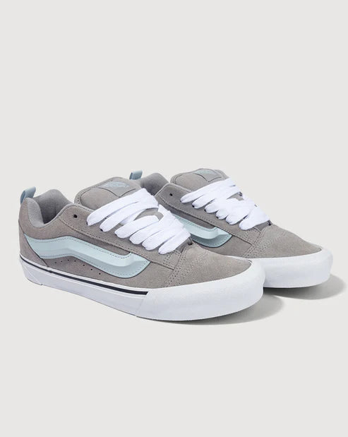 Zapatillas VANS KNU SKOOL VN000D22EWG-W Gris