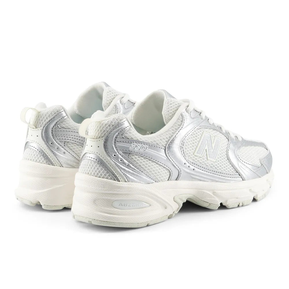 Zapatillas NEW BALANCE 530 U5303IR Plateado