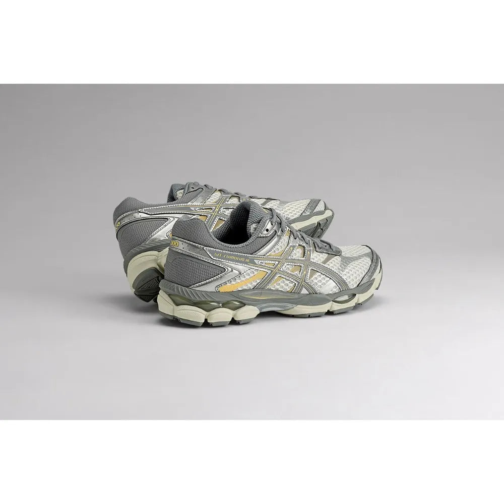 Zapatillas ASICS GEL-CUMULUS 16 AS1203A733 Gris