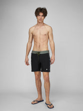 Cargar imagen en el visor de la galería, Ropa de Baño para Hombre DUNKELVOLK BOARDSHORT OAHU 16&quot; BLK
