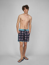 Cargar imagen en el visor de la galería, Ropa de Baño para Hombre DUNKELVOLK BOARDSHORT FLOWER VICKY 16&quot; BLKP
