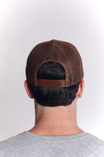 Cargar imagen en el visor de la galería, Gorra para Hombre Dunkelvolk TRUCKER STAY WILD MRN
