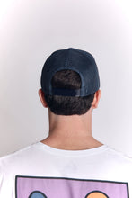 Cargar imagen en el visor de la galería, Gorra para Hombre Dunkelvolk TRUCKER STAY WILD NVY
