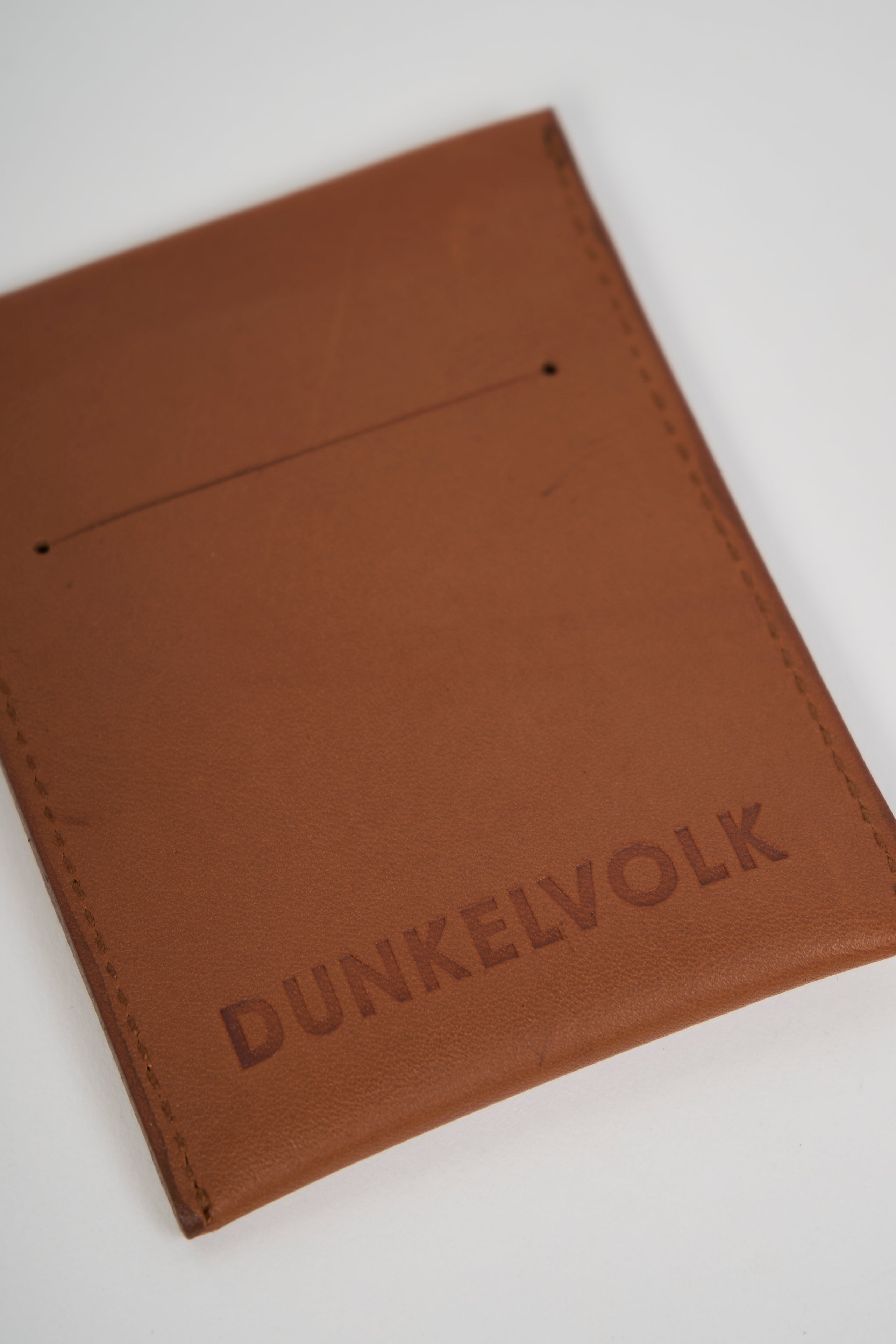 Tarjetero para Hombre DUNKELVOLK LEATHER VERT CARD HOLDER MRR DUNKELVOLK