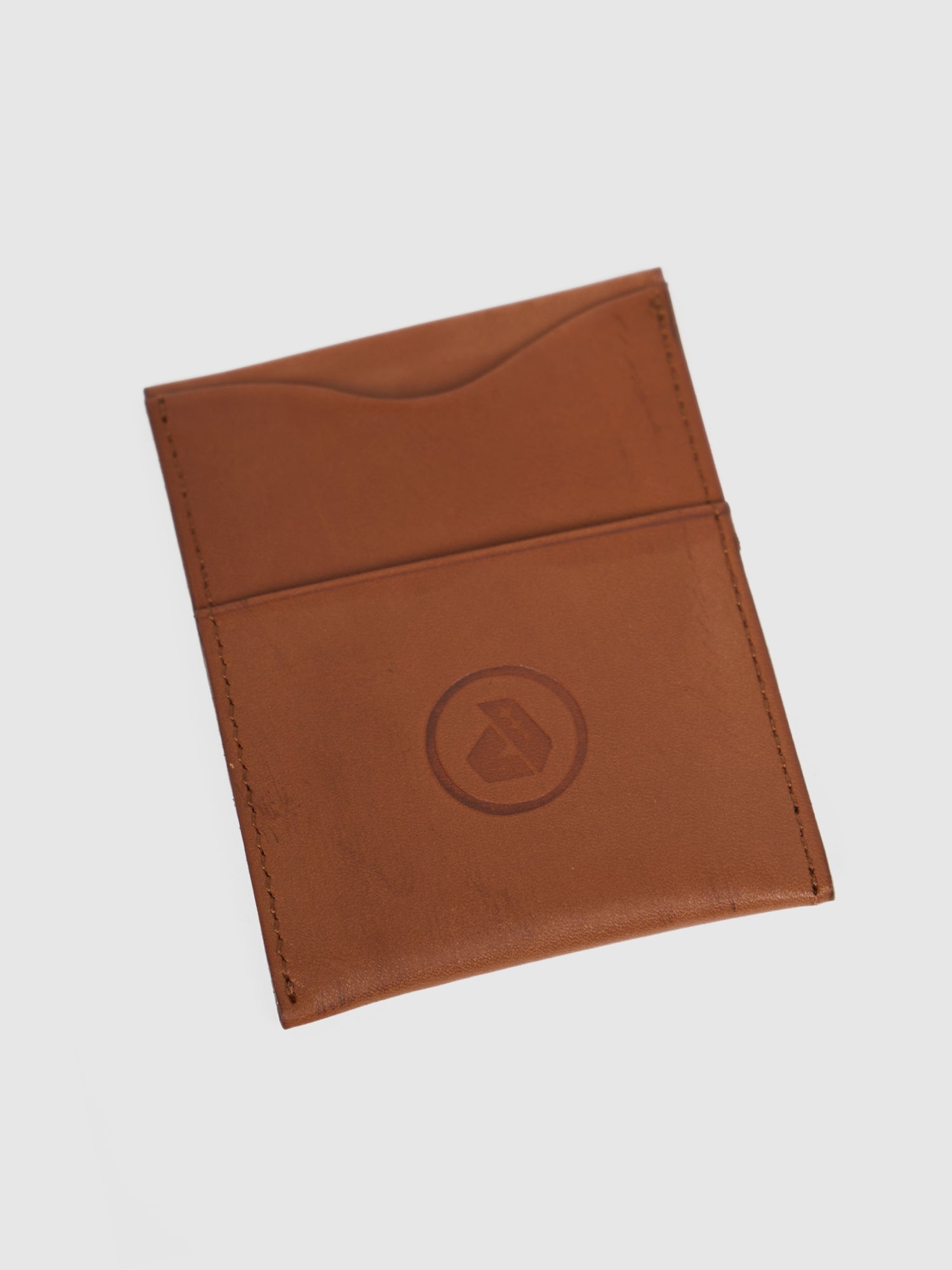 Tarjetero para Hombre DUNKELVOLK LEATHER VERT CARD HOLDER MRR DUNKELVOLK