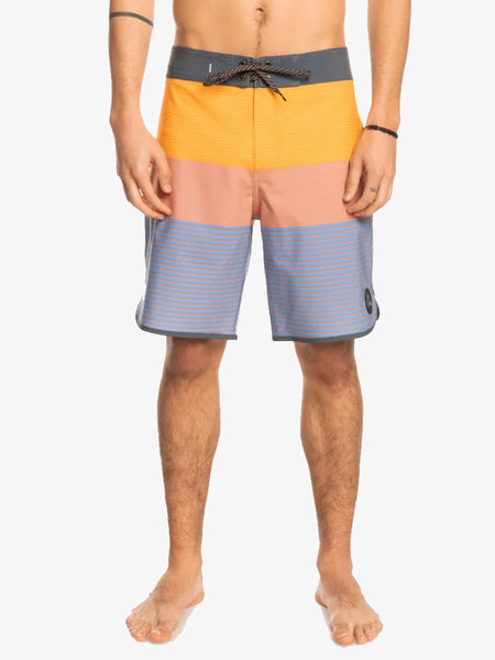 Ropa de Baño para Hombre QUIKSILVER BOARDSHORT SURFSILK KVJ8 – The Box Peru