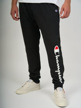 Cargar imagen en el visor de la galería, Jogger para Hombre CHAMPION GP08H586296 GRAPHIC EVERYDAY COTTON JOGGER 003
