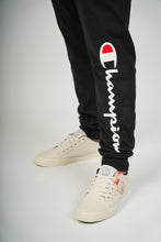 Cargar imagen en el visor de la galería, Jogger para Hombre CHAMPION GP08H586296 GRAPHIC EVERYDAY COTTON JOGGER 003
