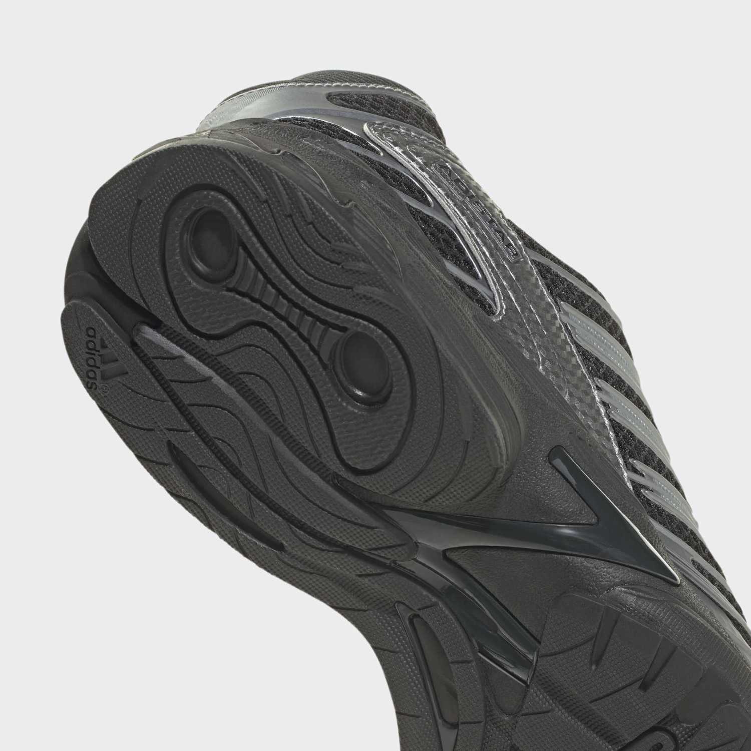 Zapatillas para Hombre ADIDAS ADISTAR CONTROL 3 HQ2665 Negro