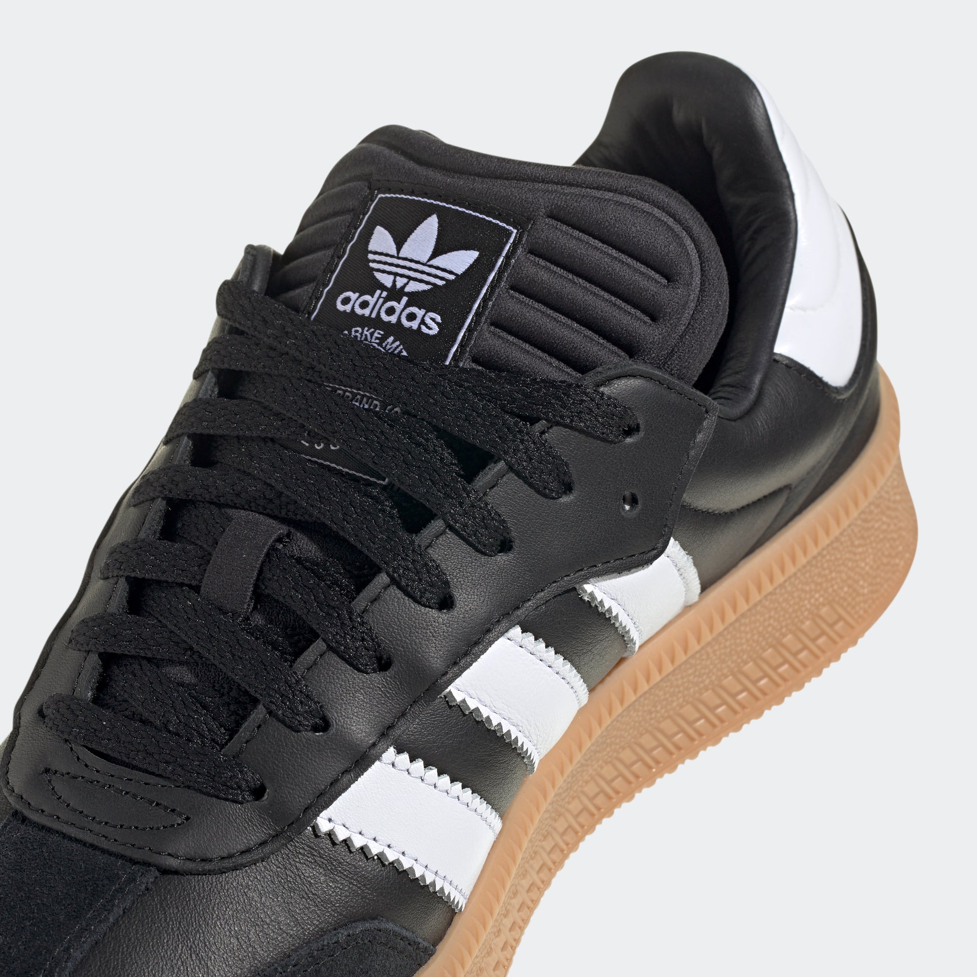 Zapatillas para Hombre ADIDAS IE1379 SAMBA XLG