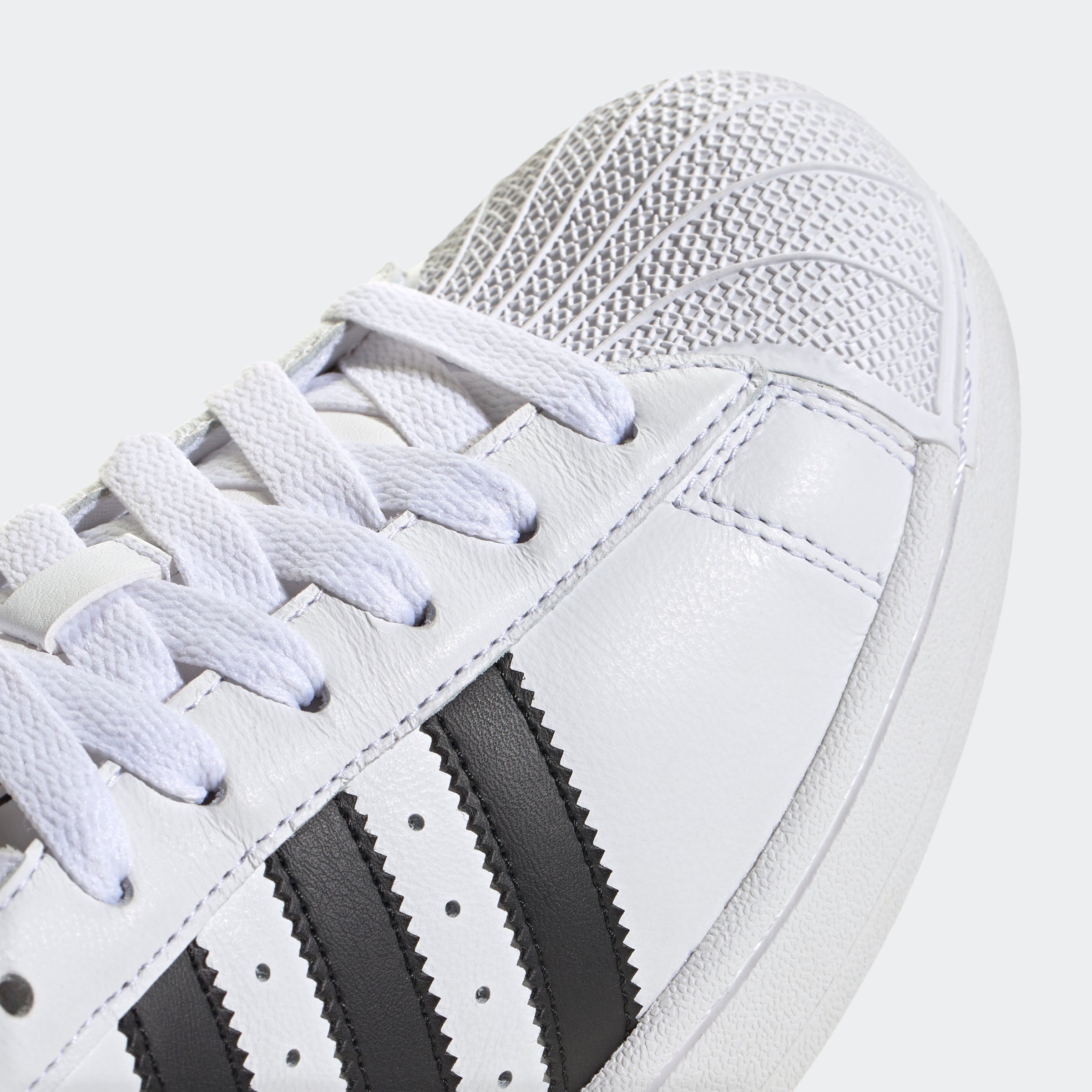 Zapatillas para Hombre ADIDAS IH8659 SUPERSTAR II ADIDAS