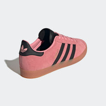Cargar imagen en el visor de la galería, Zapatillas ADIDAS JI2053 GAZELLE J 053
