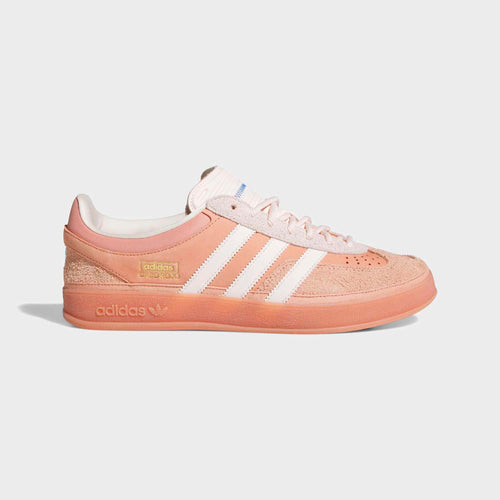 BAD BUNNY GAZELLE INDOOR