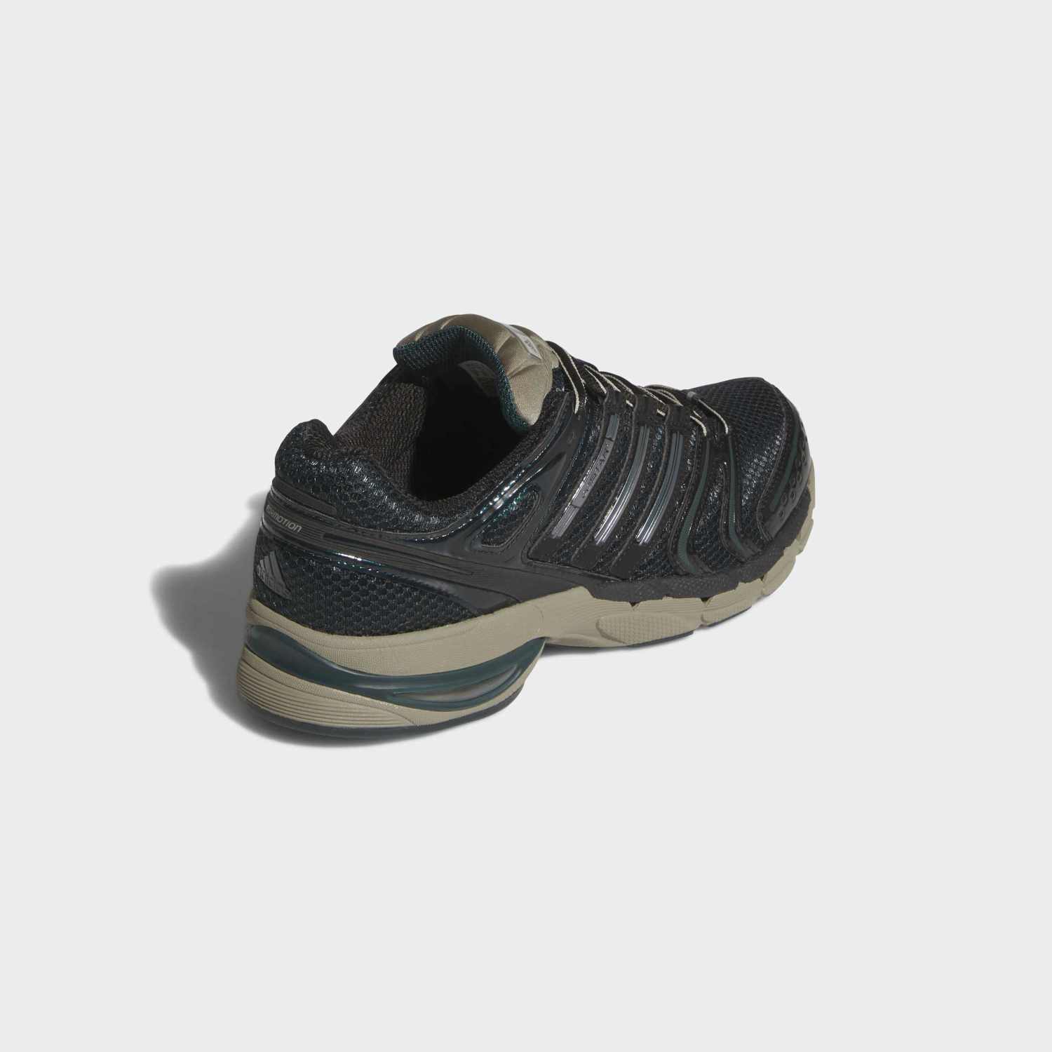 Zapatillas ADIDAS ADISTAR CONTROL 5 KJ3631-M Negro