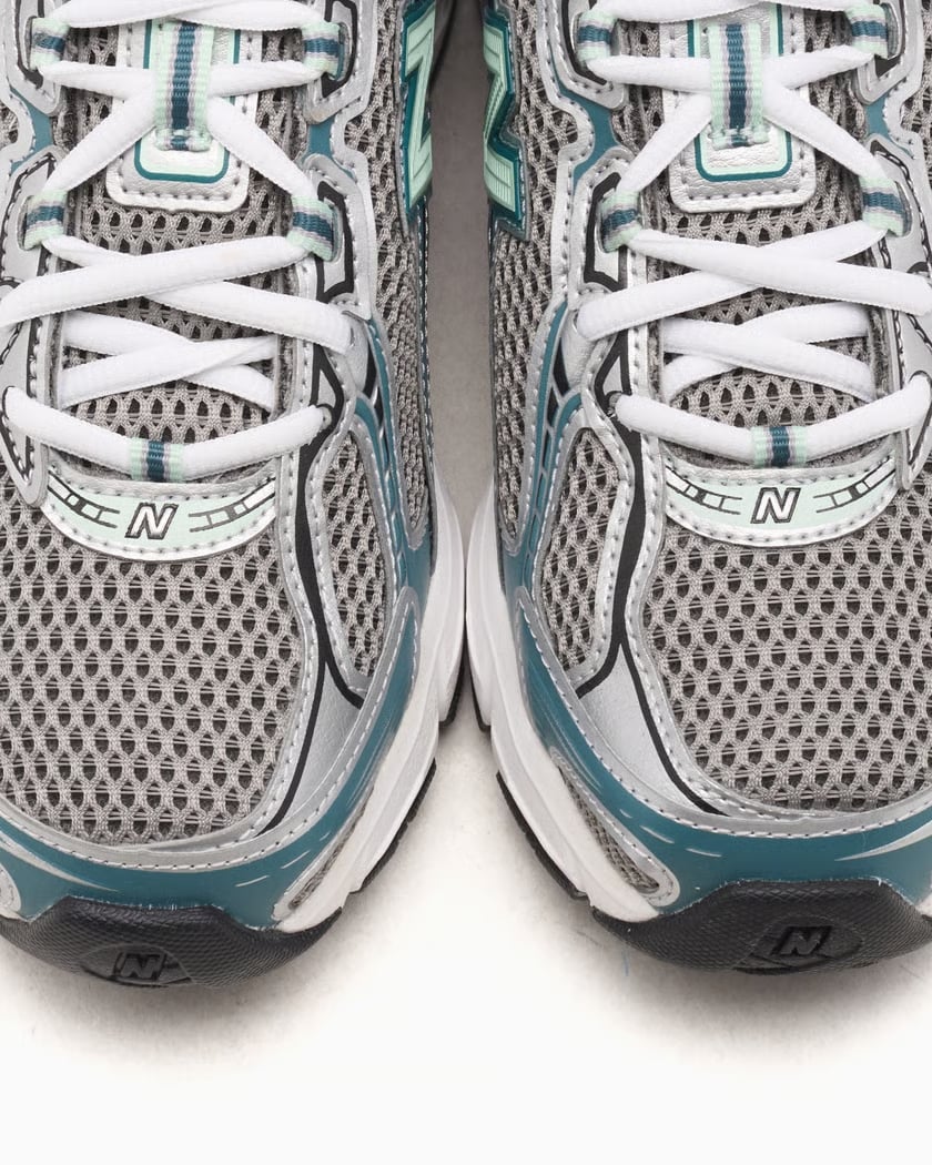 Zapatillas para Mujer NEW BALANCE 740 Plata