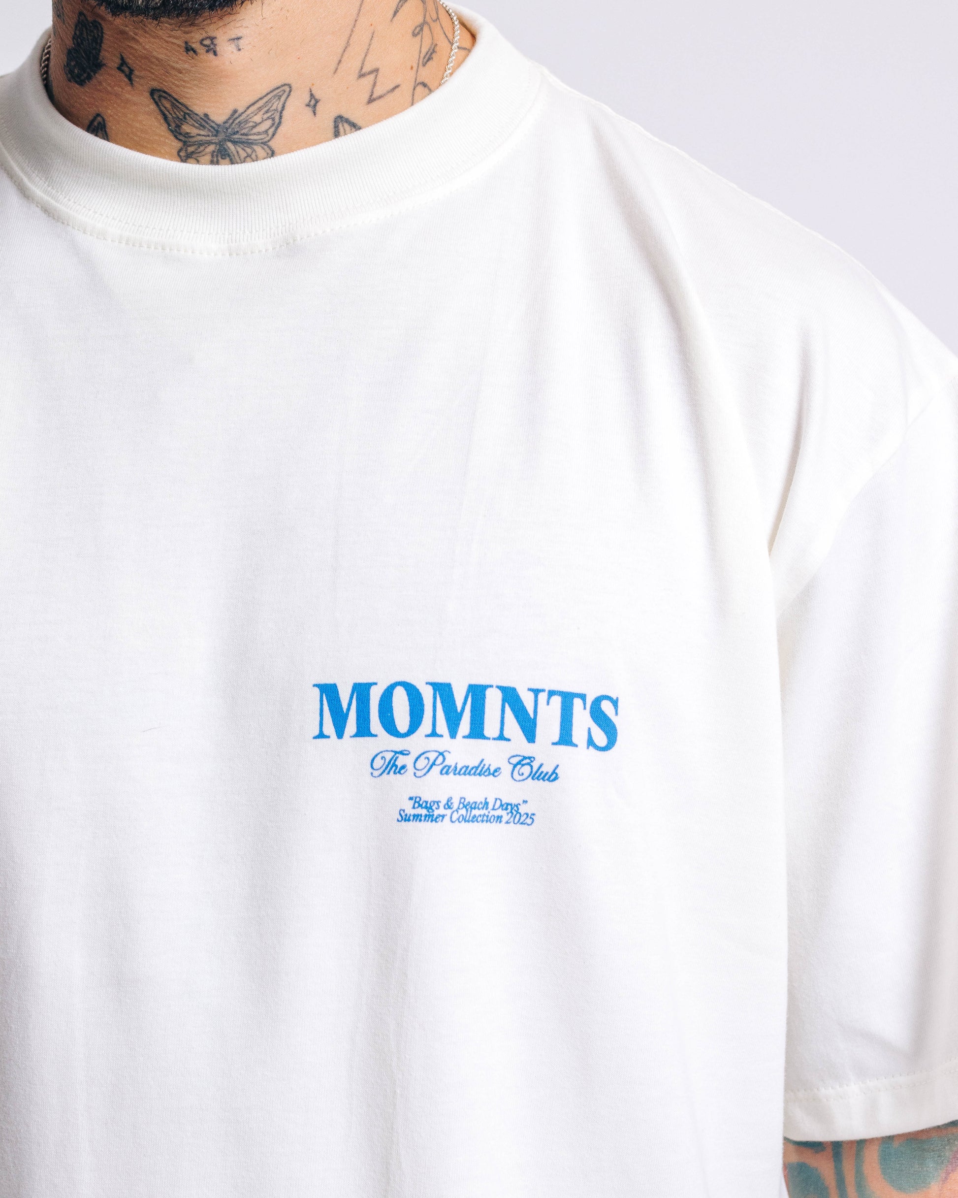 Polo para Hombre MOMNTS Beach Bag T Shirt WHT
