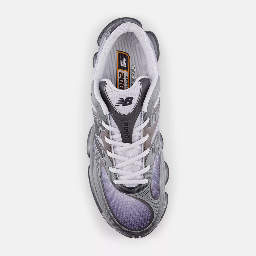 Zapatillas NEW BALANCE 2000 U2000PCD Gris