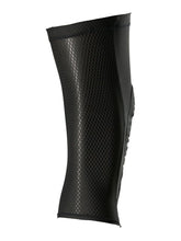 Cargar imagen en el visor de la galería, Rodillera para Hombre FOX ENDURO D3O KNEE GUARD 001
