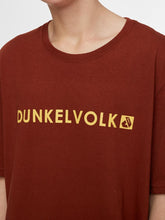 Cargar imagen en el visor de la galería, Polo para Hombre Dunkelvolk CLASSIC NEW LOGO CHRY
