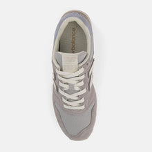 Cargar imagen en el visor de la galería, Zapatillas para Mujer NEW BALANCE HERITAGE 373 GRI
